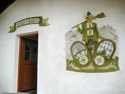 Foto des offenen Schützenhauseingangs für Jedermann am Tag des Schützen