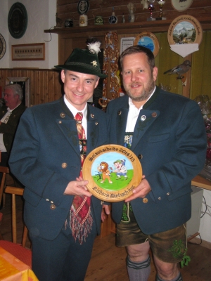 FotoRichard Dietzsch, Gewinner der Saisonscheibe mit Schützenmeister Hans Steinbrecher