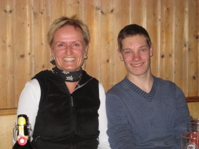 Foto Regina Zimmermann mit Neffe Alexander Rengers in 'zivil'