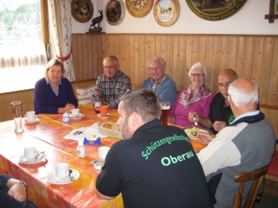 Foto vom gemütlichen Beisamensein beim Sommerschießen