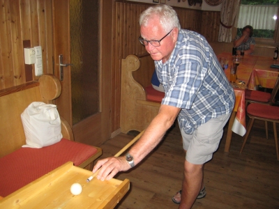 Foto Sommermehrkampf 2017, Darten, Stoßbuddeln